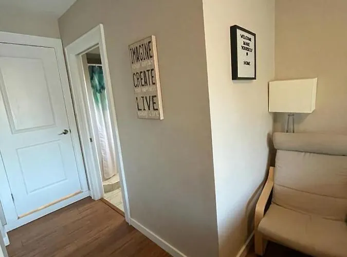 Quaint Guest Room Close To Siesta Key